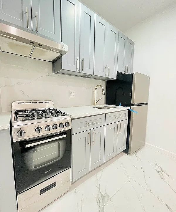1st image of 68-06 Clyde St #1