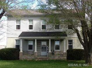 31520 Ingham Ln, Godfrey, IL 62035