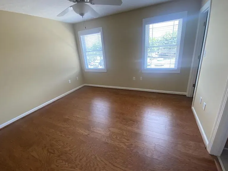 204 Capital St — Photo 10