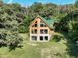 1999 Perry Trl, Woodbine, IA 51579