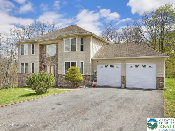 117 Fernwood Rd, Bushkill, PA 18324