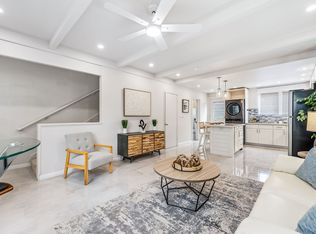 1447 Hunakai St, Honolulu, HI 96816
