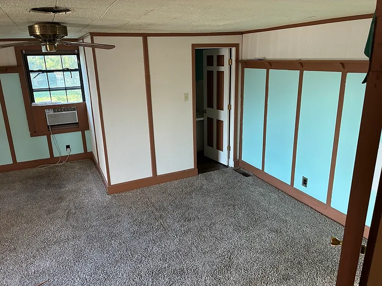 3701 S Van Buren St #UPSTAIRS — Photo 9