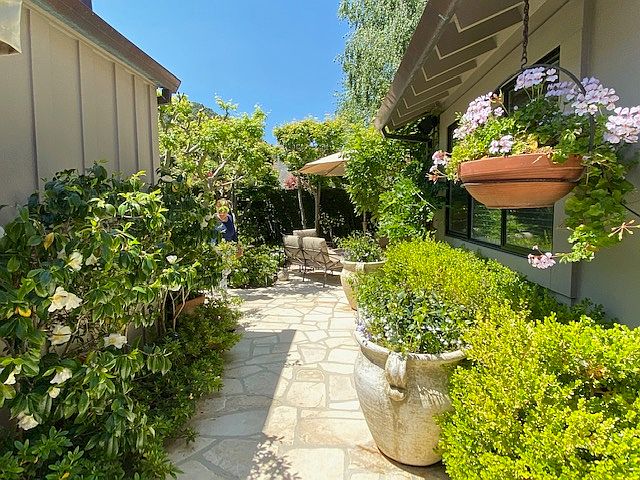Private Courtyard