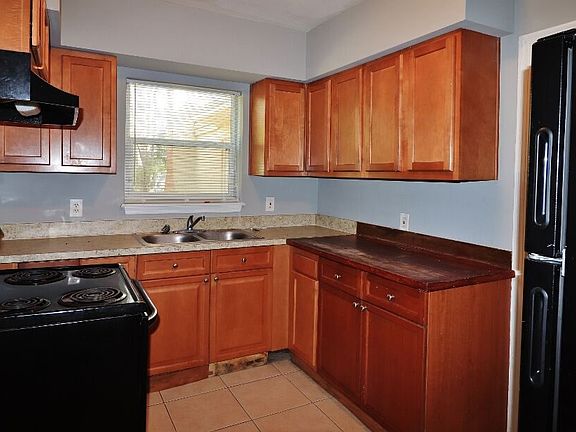 618 Glynlea Rd., Southside, 32216