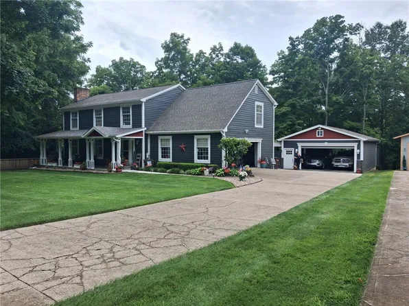 4455 Burnham Woods Dr, Franklin, OH 45005