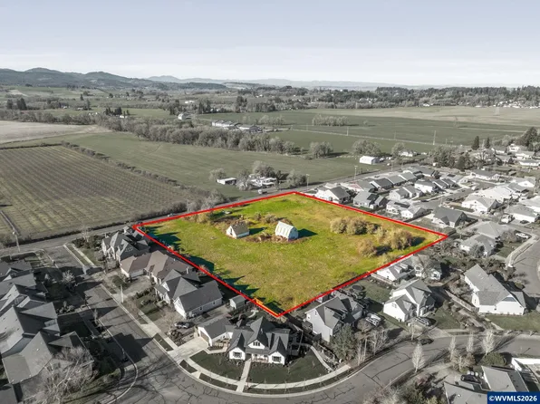 1357 Scenic Dr NW, Albany, OR 97321
