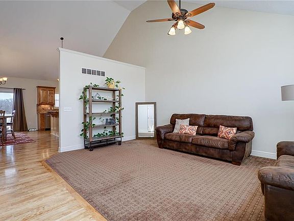 3rd image of 14619 Green Castle St