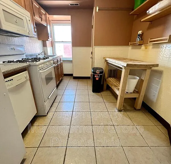 4007 Powelton Ave #3 — Photo 6