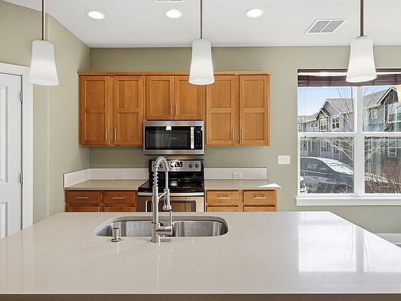 5th image of 3333 Apple Blossom Ln #5