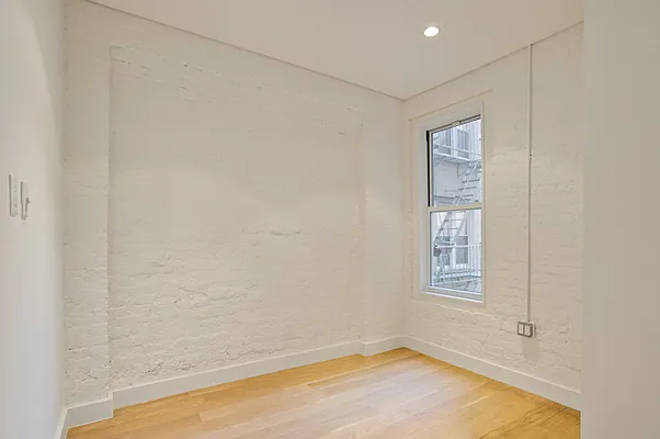 Rented by Veracity NYC LLC | media 27