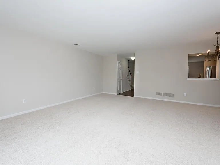 125 Conway Ct — Photo 12