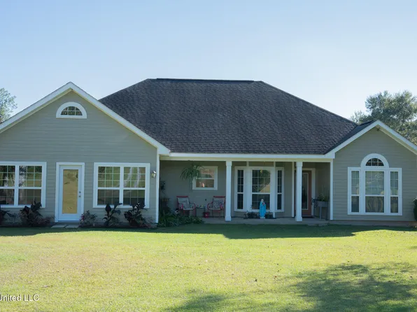 2855 Firetower Rd, Kiln, MS 39556