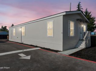 317 Moffat Blvd #5, Manteca, CA 95336