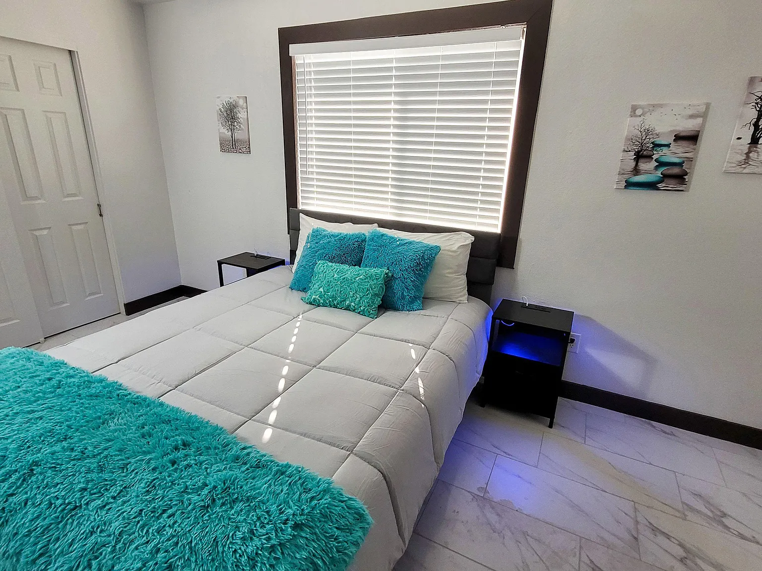 4 bed, 3.0 bath, 2100 sqft, $996 — Photo 2