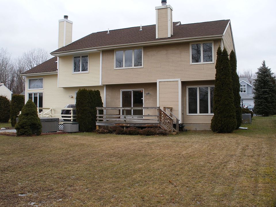 2nd image of 24 Captains Blvd