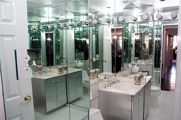 Rented by Addison Property Group | media 11