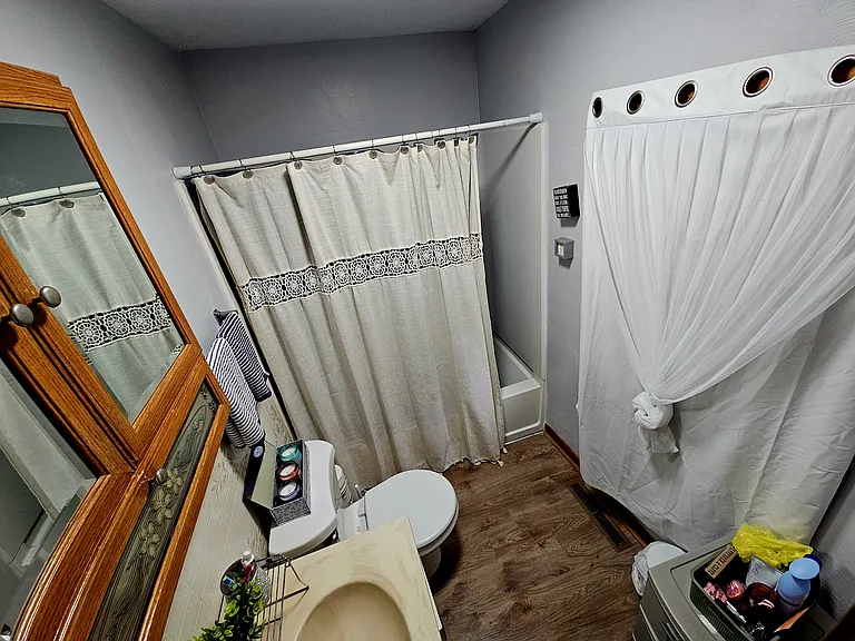 25 E Broadway Ave — Photo 5