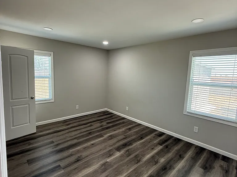 17130 Hellman Ave — Photo 10