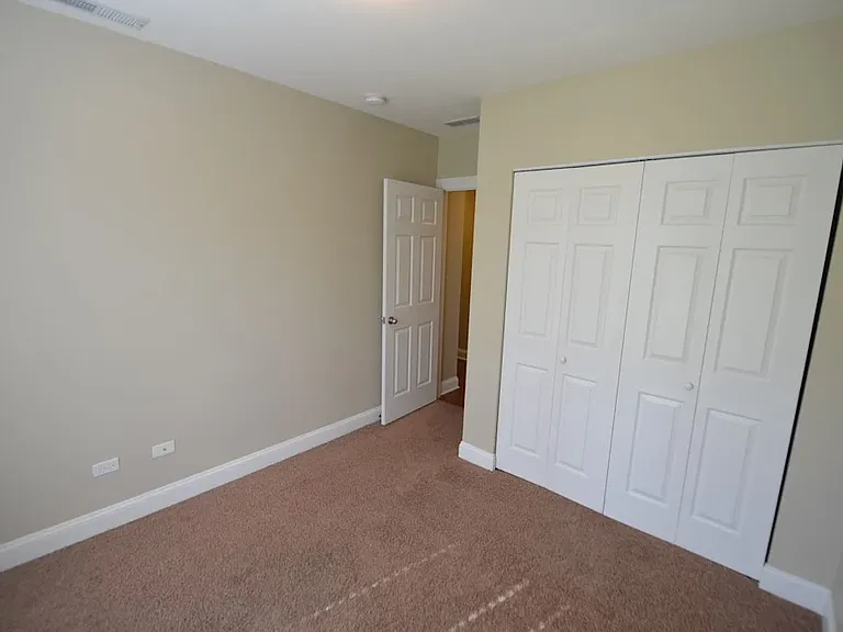 401 N Richmond Ave — Photo 6