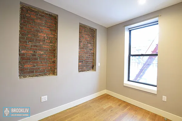 Rented by null | media 33