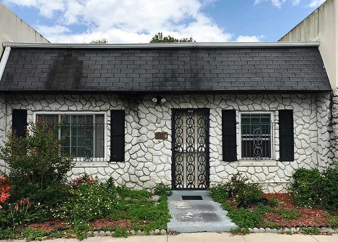 1st image of 937 W Millard Ct