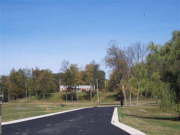 2nd image of 9 Trailside Dr