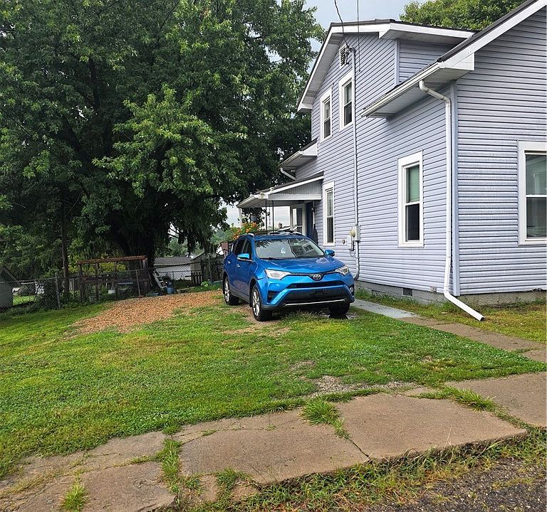1st image of 104 Penn Ln