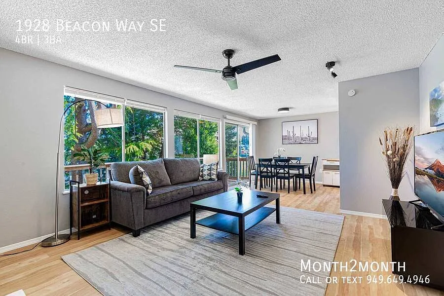 Emerald Retreat on Beacon Way — Photo 1