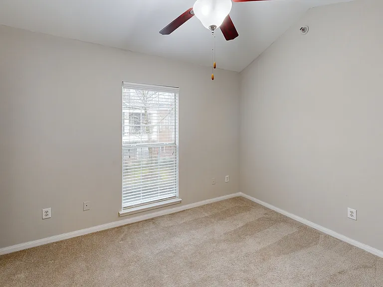 The Carriage Homes at Wyndham — Photo 68