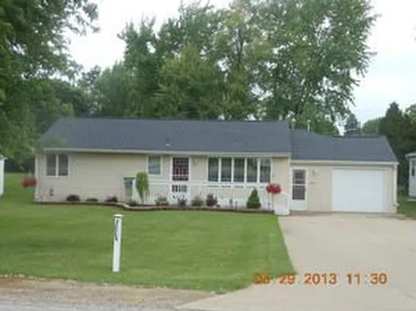 4934 Center St, Millington, MI 48746