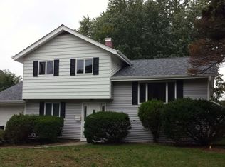 12 Gaymore Rd, Port Jefferson Station, NY 11776