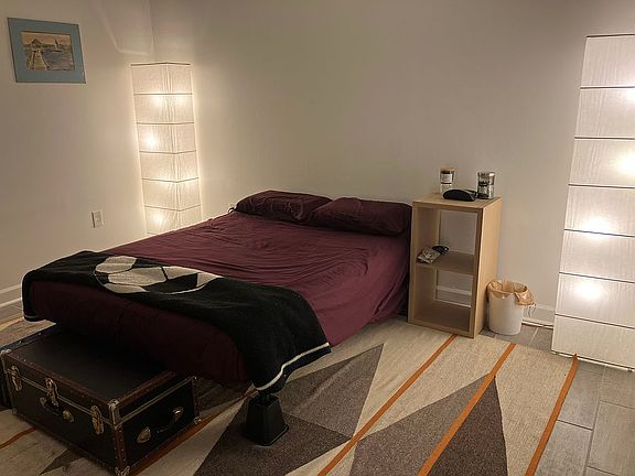 Master bed - angle 2