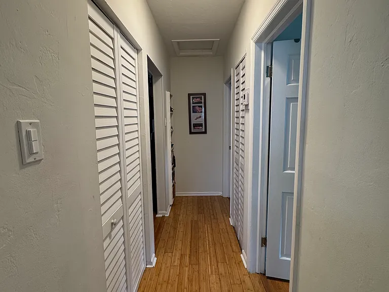1030 NE 107th St — Photo 10