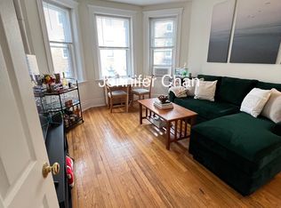 6 Camelot Ct APT 8, Brighton, MA 02135