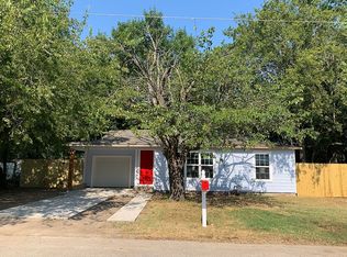 518 Sabine Ave, Cleburne, TX 76031