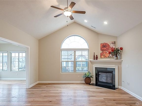 3rd image of 2419 Locust Hill Blvd
