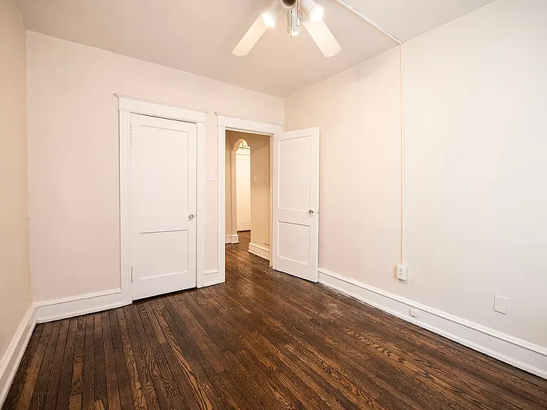 **English Manor Apartments Timeless Charm in the Heart of East Germantown** — Photo 41
