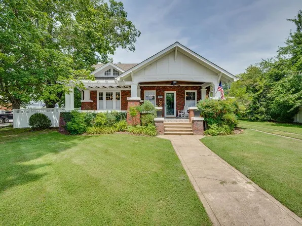 103 E Laurel Ave, Damascus, VA 24236