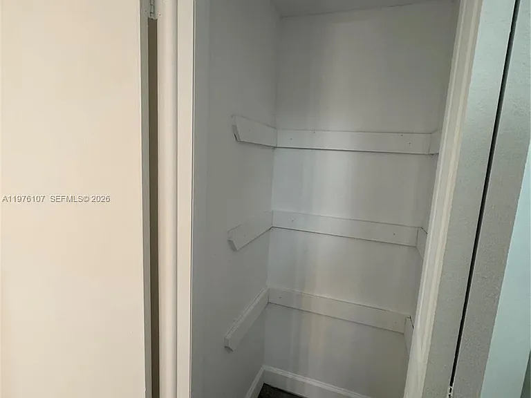4000 NE 170th St #206 — Photo 9