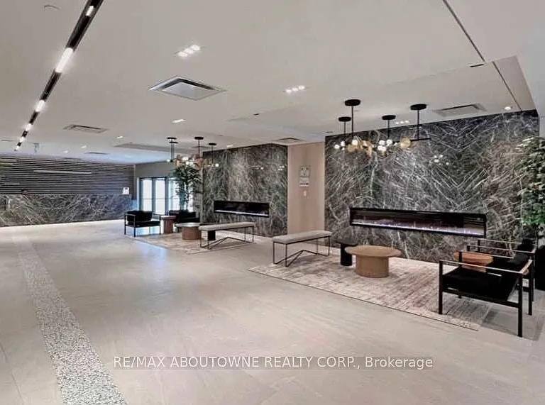 50 George Butchart Dr #914 — Photo 2