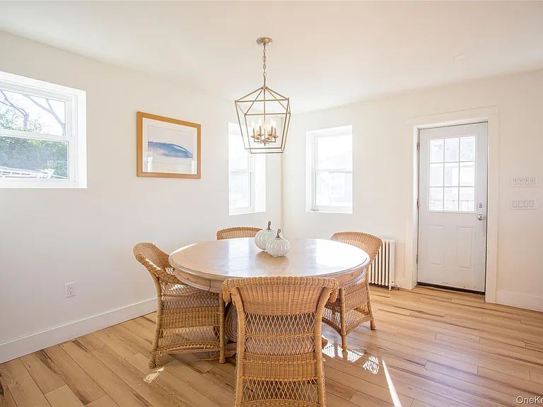 2175 Bay Blvd — Photo 9