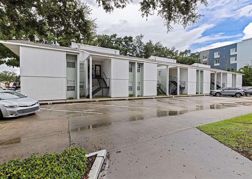 1st image of 3803 N OAK DRIVE #B21