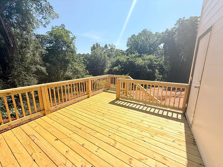 785 Whitehall Rd — Photo 8