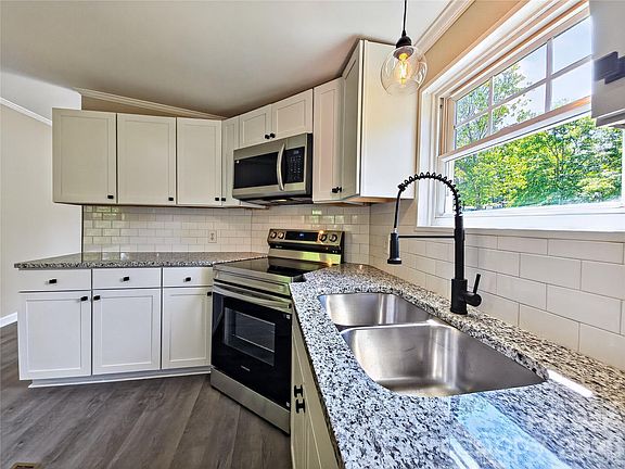 4th image of 238 Phillips Dr