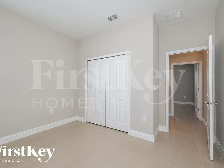 445 Eagle Dr — Photo 13