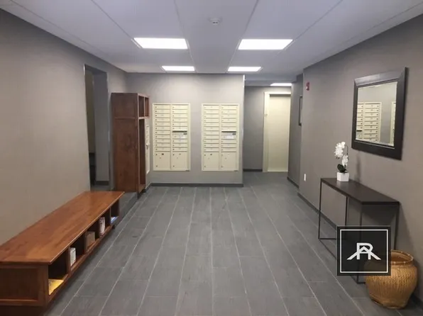 35 Lancaster Ter, Brookline, MA