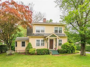 17 Sycamore St, Windsor, CT 06095