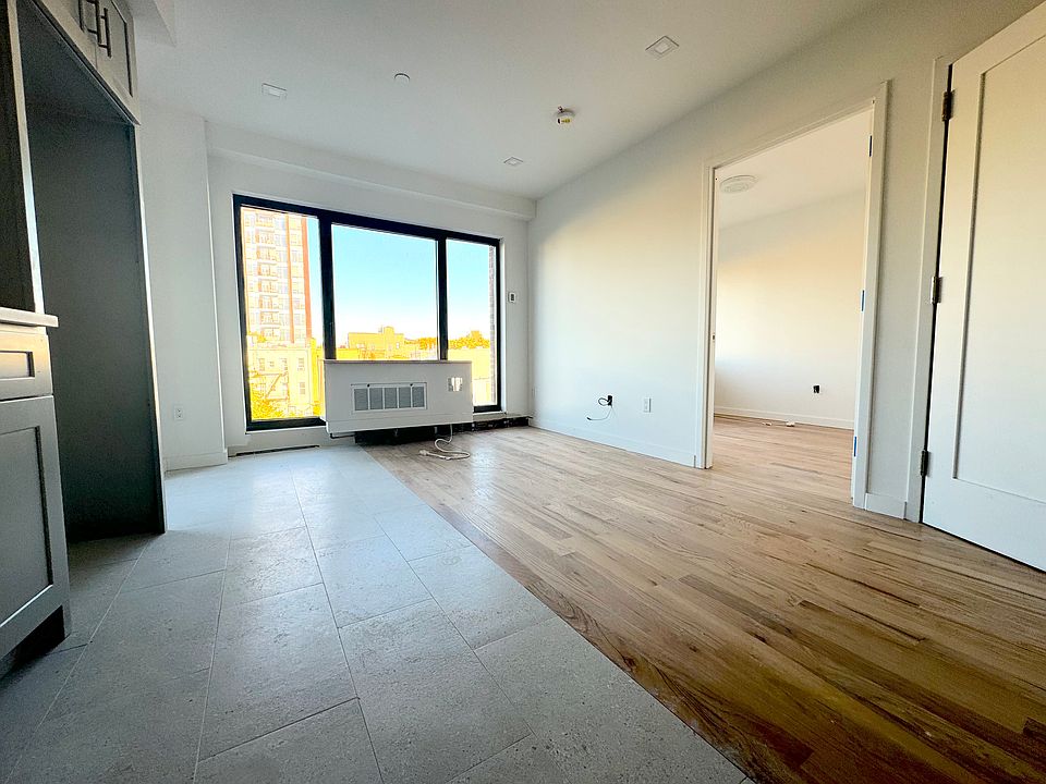 2nd image of 169 Frost St Floor 2