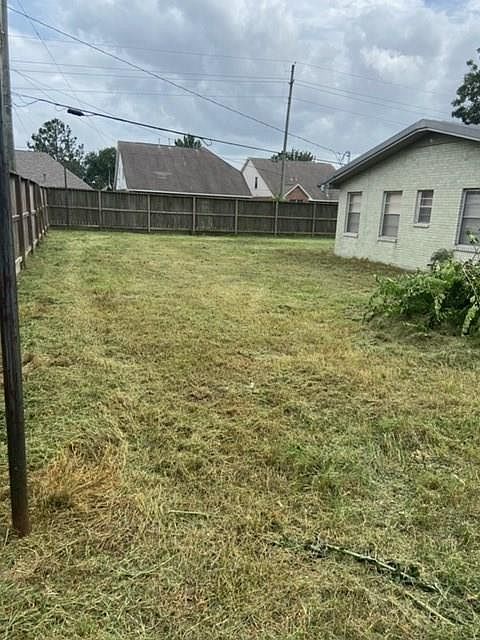 1st image of 6643 Satsuma Dr